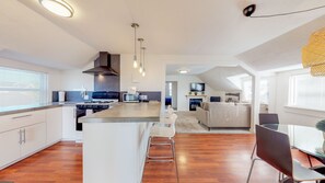 Fridge, microwave, oven, stovetop - Uptown Rooftop Views, Modern 2 Bedroom Home (Eureka)