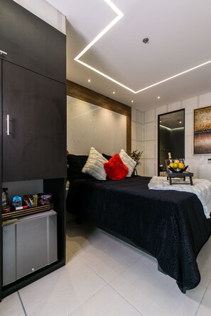 1 bedroom, in-room safe, free WiFi - Luxury Room with Window (Medellín)