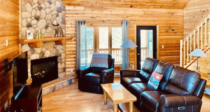 UUSI! Viehättävä Lodge lähellä Lutsenin rinteitä