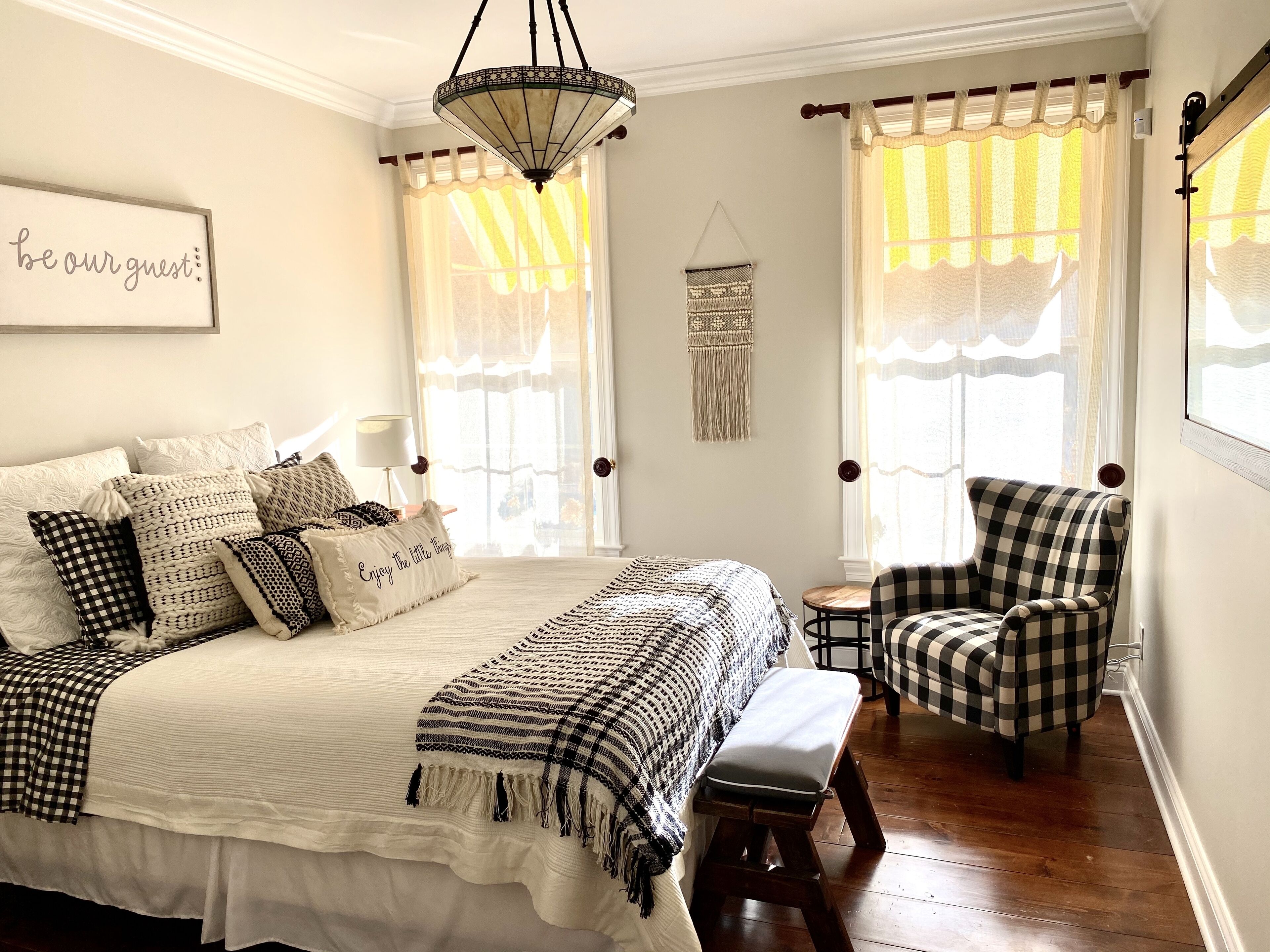 4 chambres, fer et planche à repasser, Wi-Fi gratuit, draps fournis