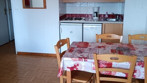 Refrigerador, microondas y lavavajillas 