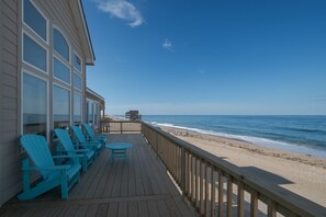 Property grounds - 7016- Caribbean Queen, Spacious Pet-Friendly Oceanfront Oasis in Rodanthe (Rodanthe)