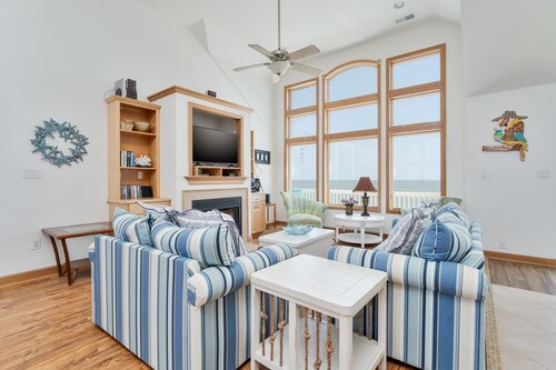 7016- Caribbean Queen - Oceanfront Rodanthe | Hot Tub | Sleeps 12