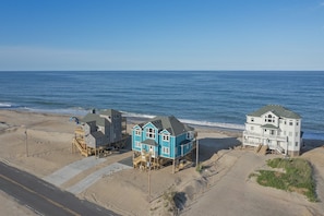 Exterior - 7016- Caribbean Queen, Spacious Pet-Friendly Oceanfront Oasis in Rodanthe (Rodanthe)