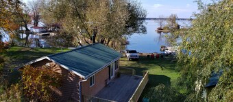  Waterfront cottage with a beautiful view
