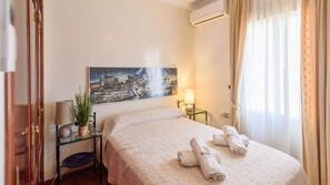 3 Schlafzimmer, Bügeleisen/Bügelbrett, Reisekinderbett, WLAN