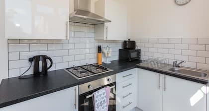 Cherry Property - Mulberry Suite