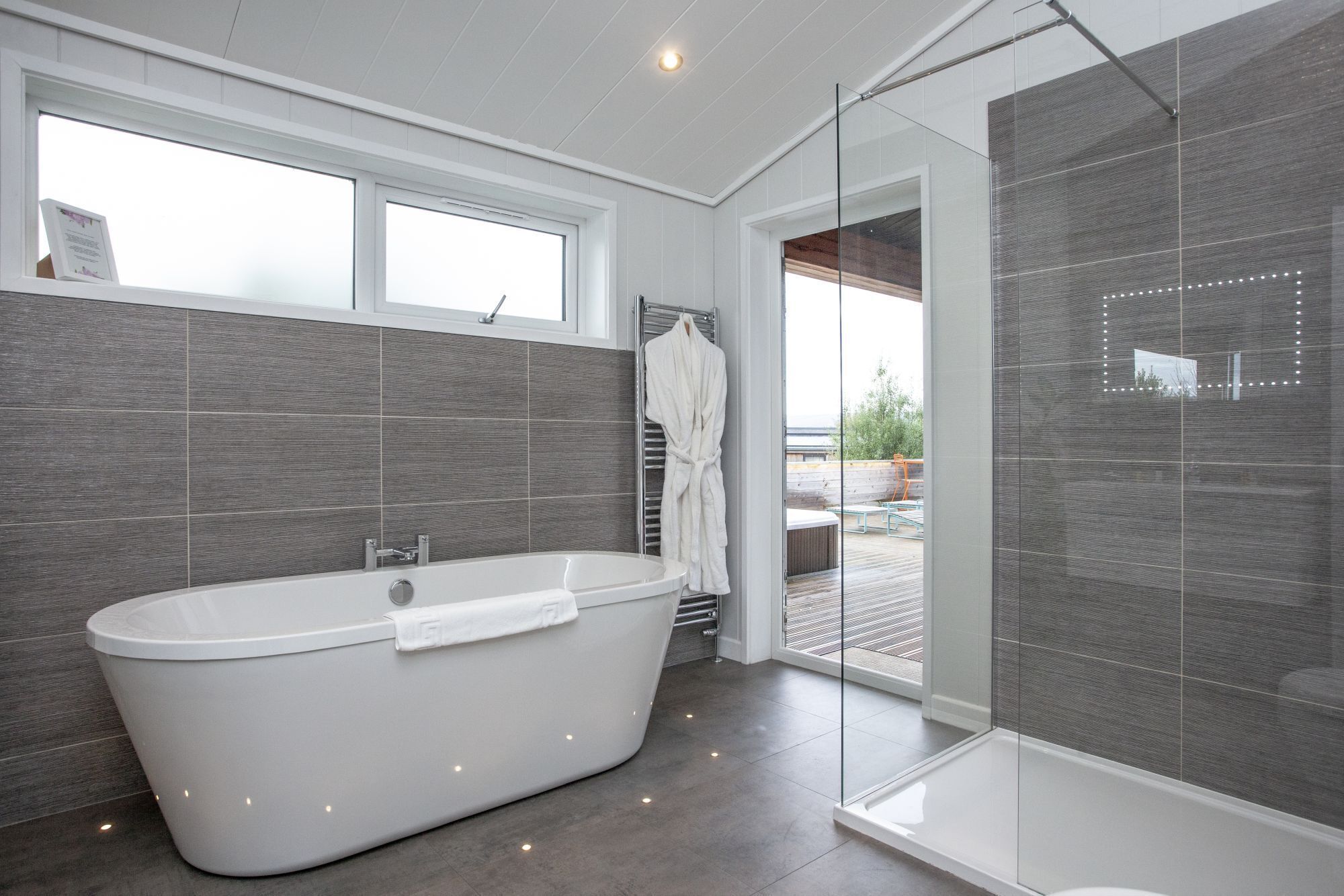 Badewanne, Haartrockner