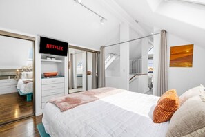 3 habitaciones, escritorio, tabla de planchar con plancha y wifi 
