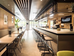 Daily continental breakfast for a fee - Executive Residency by Best Western Amsterdam Airport (Hoofddorp)