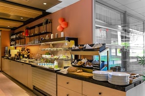 Daily continental breakfast for a fee - Executive Residency by Best Western Amsterdam Airport (Hoofddorp)