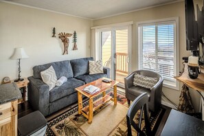 Smart TV, chimenea y reproductor de DVD 