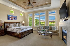 4 bedrooms, in-room safe, iron/ironing board, free WiFi