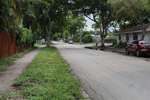 Property grounds - FlipFlop Condo#2! Best bang for YOUR DOLLAR in town! (Hollywood)