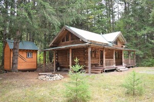 Cabin (Cascade Log Cabin) | Exterior