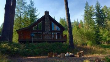 Cabin (River Rock Mountain Cabin) | Exterior
