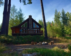 Cabin (River Rock Mountain Cabin) | Exterior