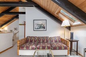 Cabin (Twin Maples) | Exterior - Twin Maples (Packwood)