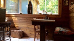小屋 (Rick`s Retreat) | 2 間臥室、書桌