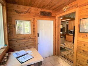 Cabin (Rick`s Retreat) | Exterior