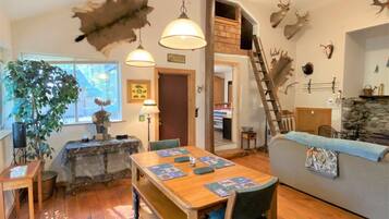 Cabin (Rick`s Retreat) | Bahagian luar