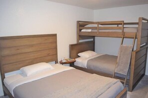 House - Alta Peak (Packwood)