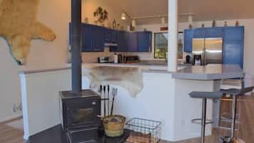 House | Private kitchen | Fridge, microwave, stovetop, dishwasher