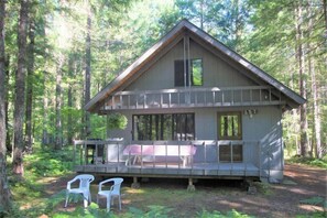 Cabin (Rainier Retreat) | Exterior - Rainier Retreat (Packwood)