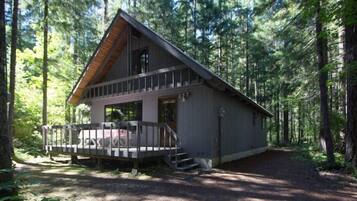 Cabin (Rainier Retreat) | Exterior