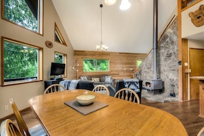 Mökki (Cedar Grove Lodge) | Ulkopuoli