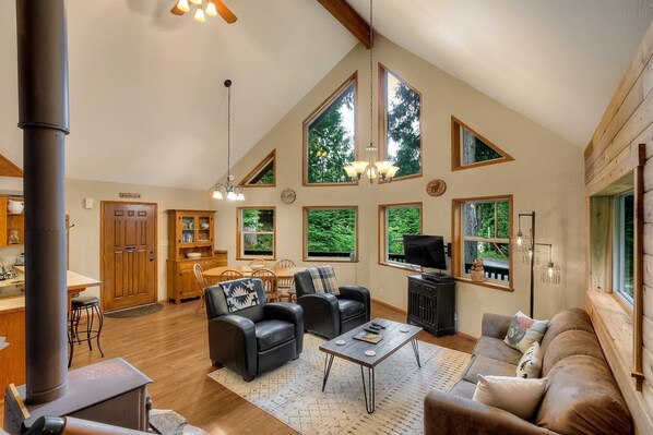 Cabin (Cedar Grove Lodge) | Exterior