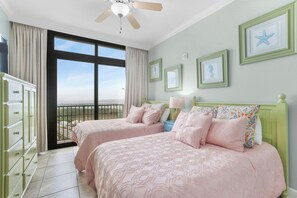 4 Schlafzimmer, Schreibtisch, Bügeleisen/Bügelbrett, kostenloses WLAN