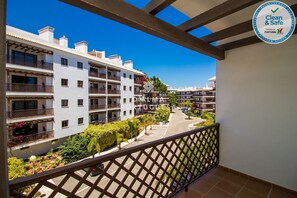 Property grounds - Falésia Beach Apartment by D'Alma Portuguesa (Albufeira)