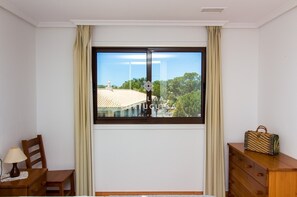 Interior - Falésia Beach Apartment by D'Alma Portuguesa (Albufeira)