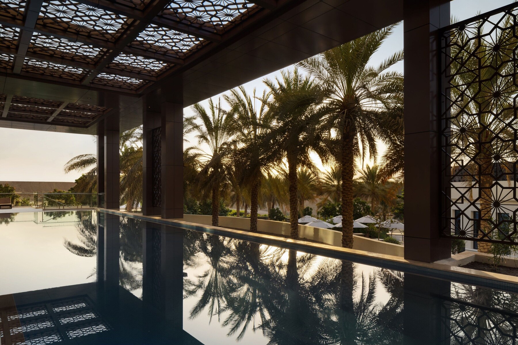 2 outdoor pools