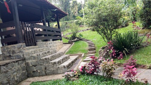 Adonai Mansion House in Penedo Waterfalls