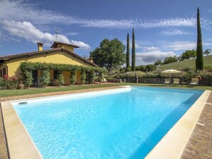 Pool - Rosmarino by Interhome (San Giovanni)