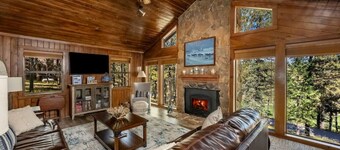 Cabin by AF Country Club Hot Tub