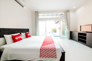 Grand Villa | Desk, soundproofing, free WiFi
