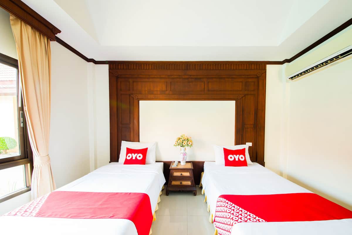 Villa, acceso a la piscina | Escritorio, sistema de insonorización, wifi gratis