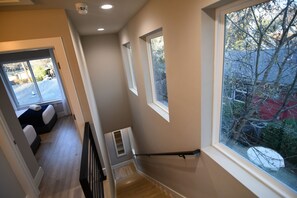 Interior - UT; HOME WITH FREE BREAKFAST & LATE CHECKOUT (Austin)