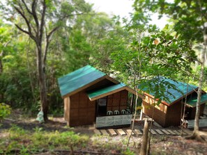 Property grounds - Relax and recharge after a long day adventure! (Batuan)