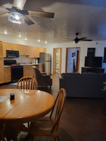 Shaggy Moos Apartment 