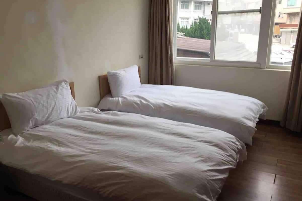 Blackout curtains, free WiFi, bed sheets