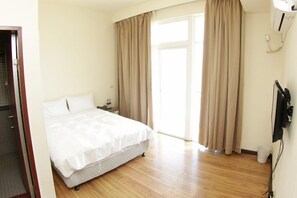 Rideaux occultants, Wi-Fi gratuit, draps fournis