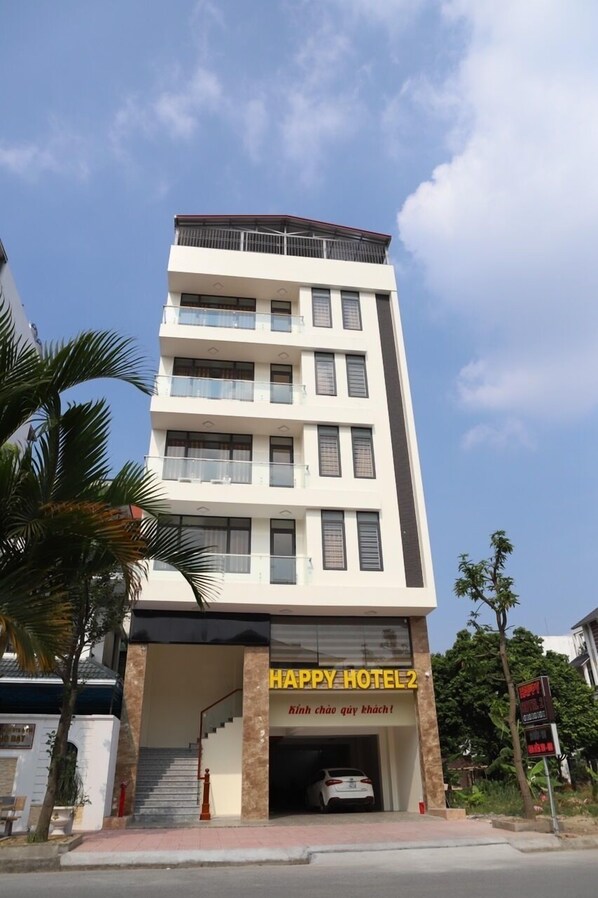 Unclassified image, 1 of 4, button - Happy hotel 2 (Hai Phong)