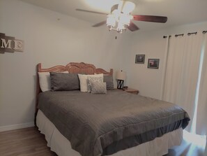 3 chambres, fer et planche à repasser, lit parapluie, Wi-Fi gratuit