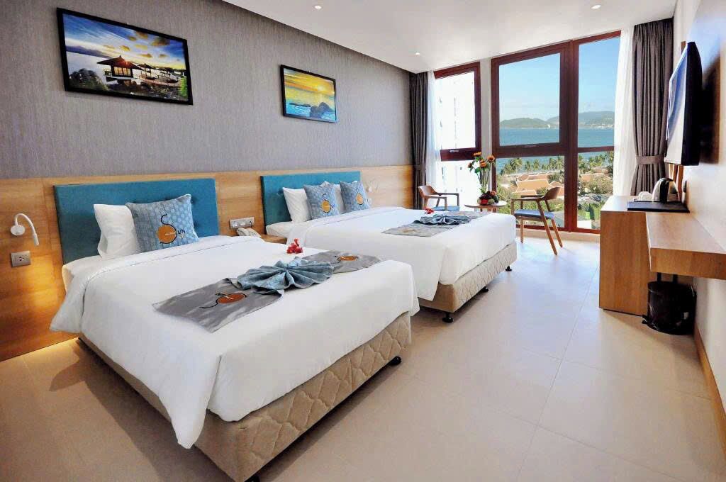 Minibar, in-room safe, desk, blackout curtains