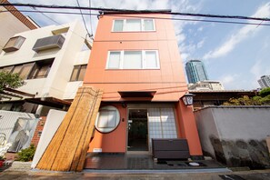 Front of property - Comfort Self Hotel HACHI-EMON (Osaka)