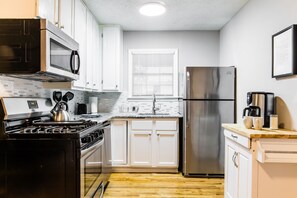 Fridge, microwave, oven, dishwasher